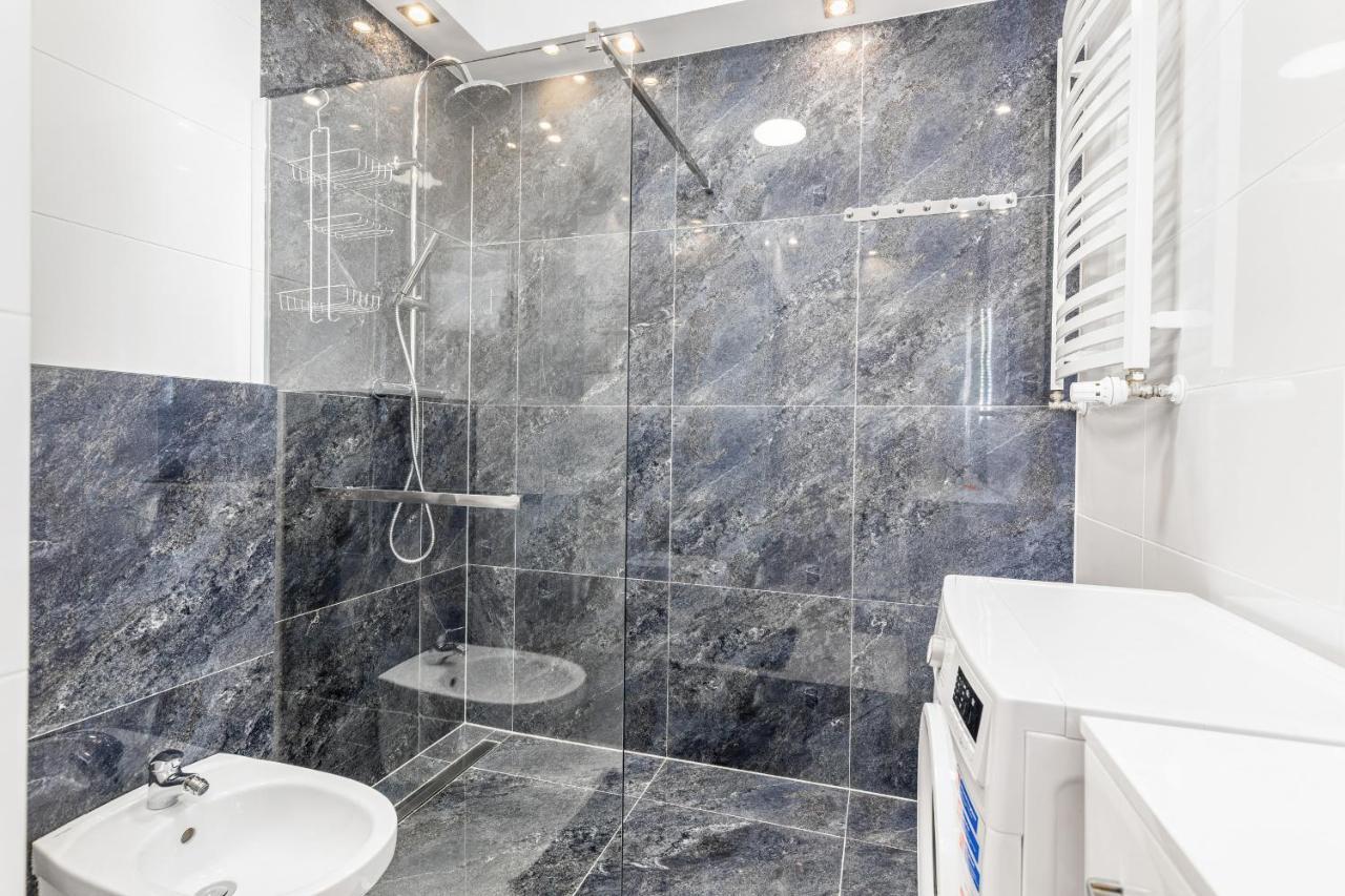 Apartament Deluxe Platany C38 By Renters Lejlighed Kołobrzeg Eksteriør billede