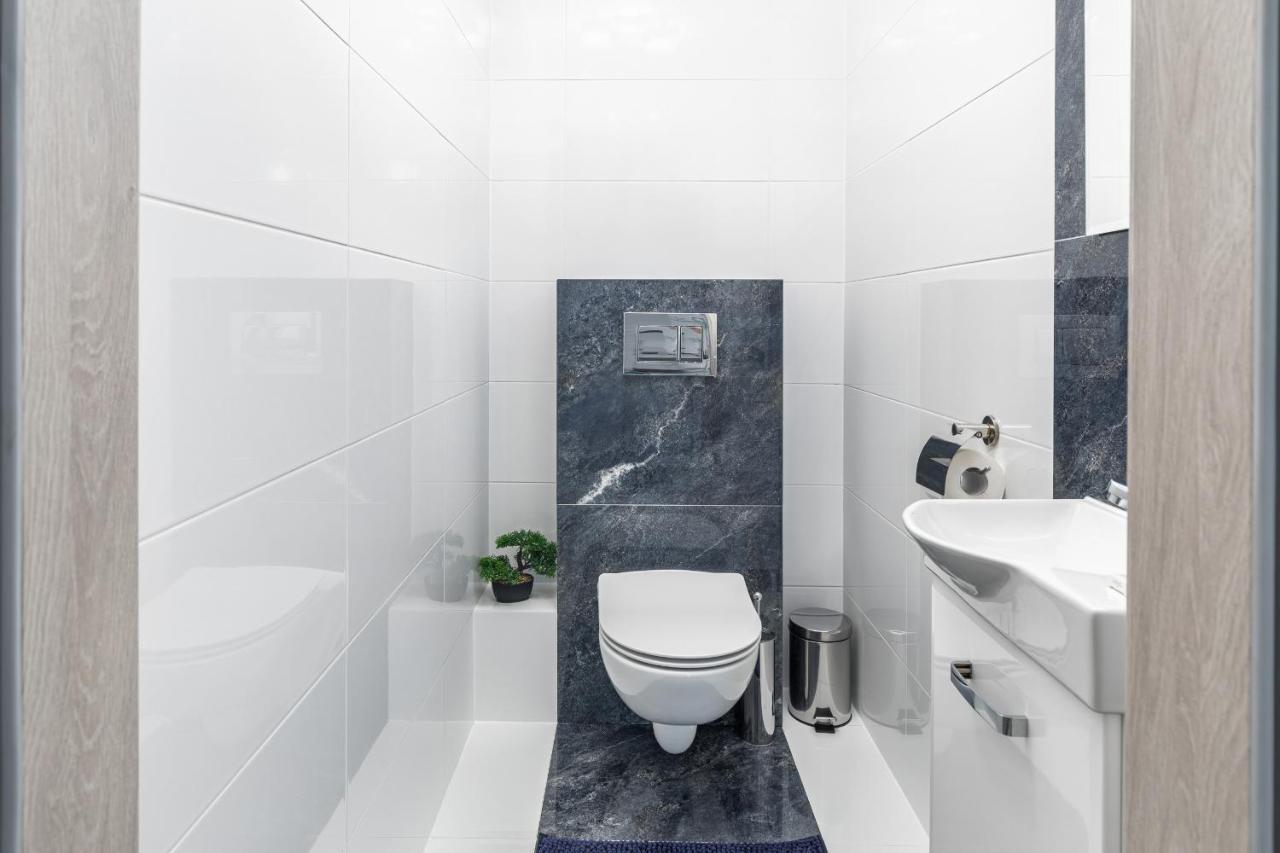Apartament Deluxe Platany C38 By Renters Lejlighed Kołobrzeg Eksteriør billede